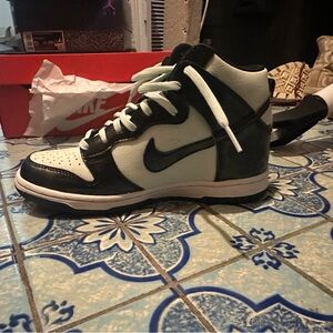 Nike Dunk Kids High-Top Sneakers - Black and Barely Green